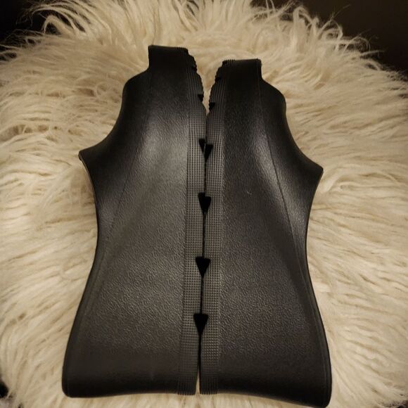 NWOT BareTraps Black Wedge Sandals - Picture 5 of 7